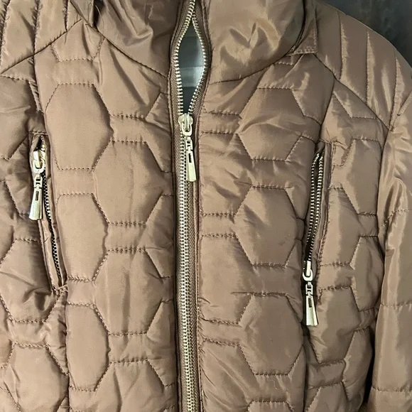 Daisy Quilted Puffer Coat Brown Zip Front Long Jacket- size small - Picture 3 of 8